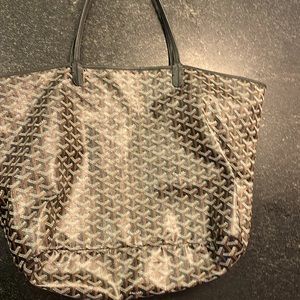 Goyard Anjou GM Goyardine Tote Bag. Used